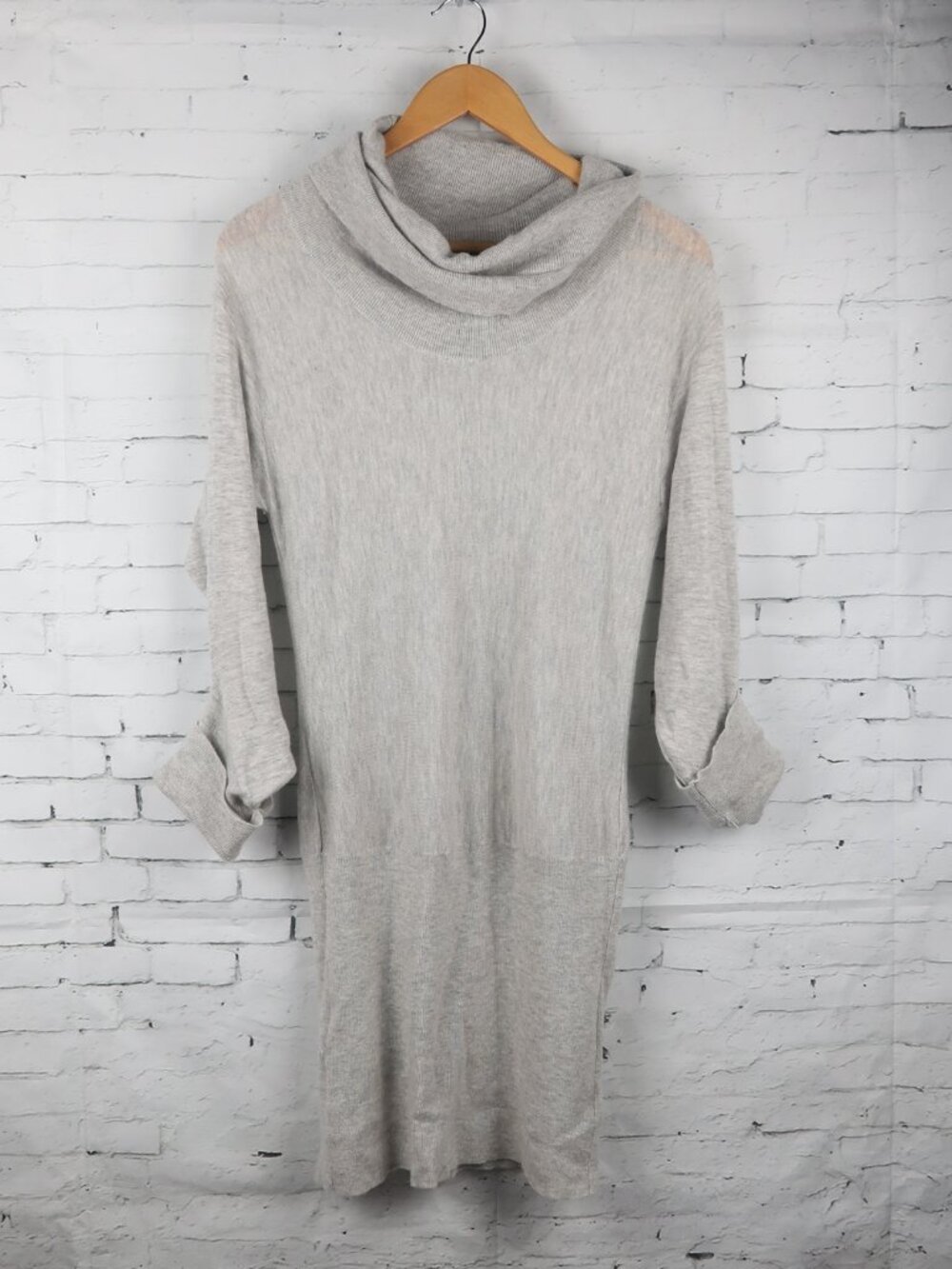 BCBGMAXAZRIA LIGHT HEATHER GREY LONG SLEEVE COWL NECK CASHMERE SWEATER DRESS XS